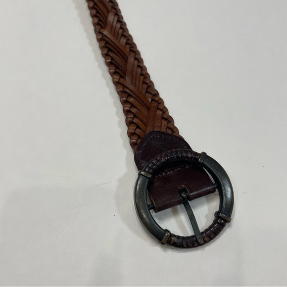 Braided Brown Leather Belt Women’s 40” length. Pre-owned - Picture 4 of 7